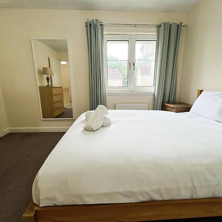 Glasgow Central - Entire House - Free Parking , Free Super Fast Wifi , Private Garden & Parking Security Eksteriør bilde