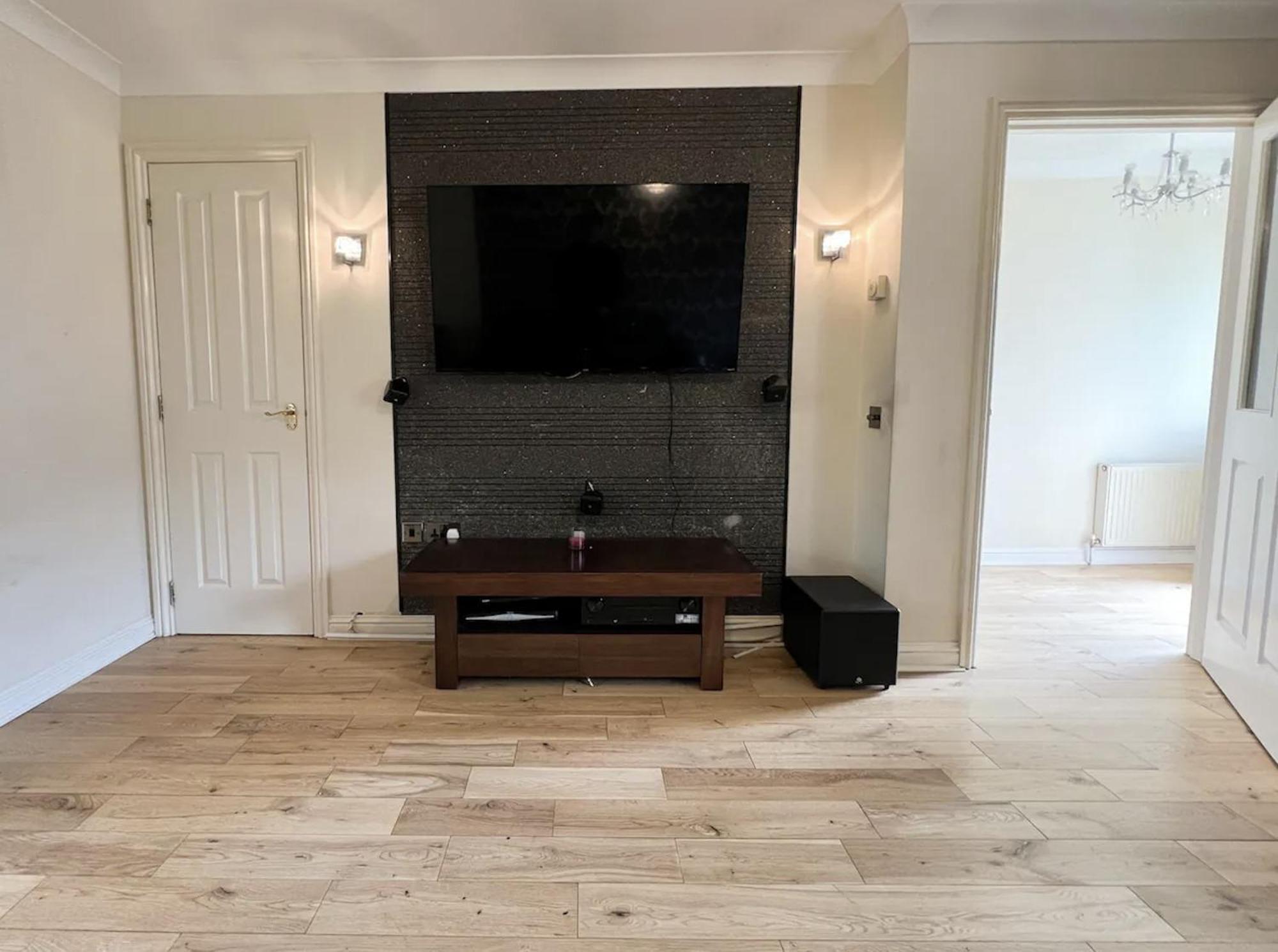 Glasgow Central - Entire House - Free Parking , Free Super Fast Wifi , Private Garden & Parking Security Eksteriør bilde