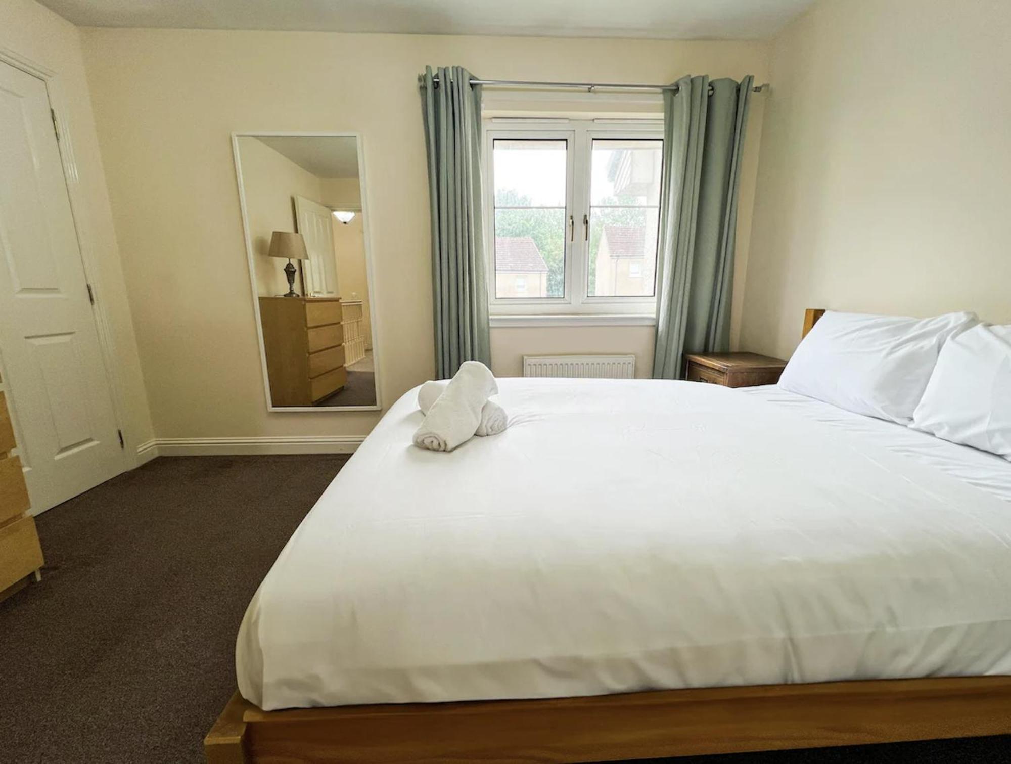 Glasgow Central - Entire House - Free Parking , Free Super Fast Wifi , Private Garden & Parking Security Eksteriør bilde