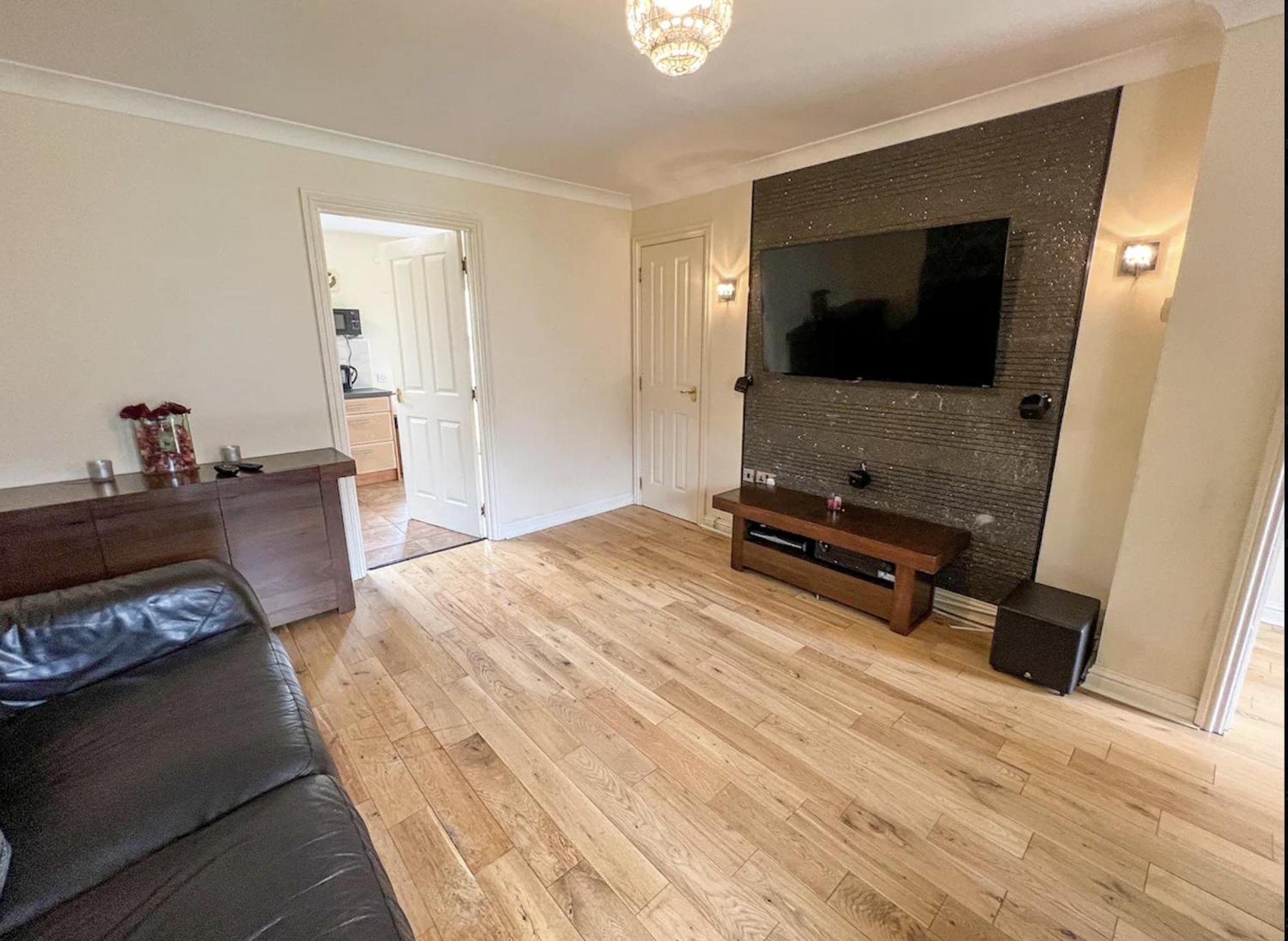 Glasgow Central - Entire House - Free Parking , Free Super Fast Wifi , Private Garden & Parking Security Eksteriør bilde
